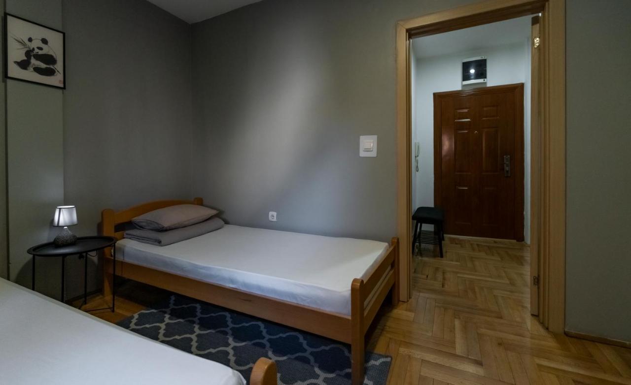 Central Fenix Apartment - Free Private Parking-Fast Wi-Fi Νόβι Σαντ Εξωτερικό φωτογραφία
