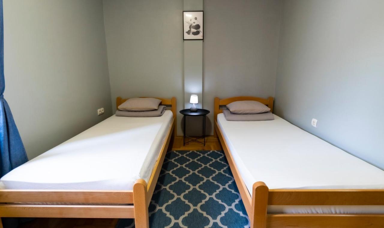 Central Fenix Apartment - Free Private Parking-Fast Wi-Fi Νόβι Σαντ Εξωτερικό φωτογραφία