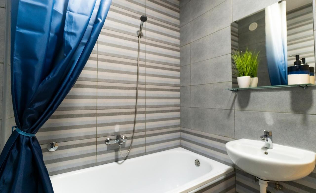 Central Fenix Apartment - Free Private Parking-Fast Wi-Fi Νόβι Σαντ Εξωτερικό φωτογραφία