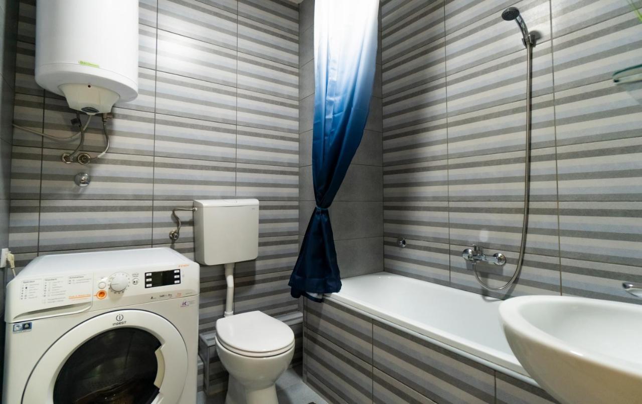 Central Fenix Apartment - Free Private Parking-Fast Wi-Fi Νόβι Σαντ Εξωτερικό φωτογραφία